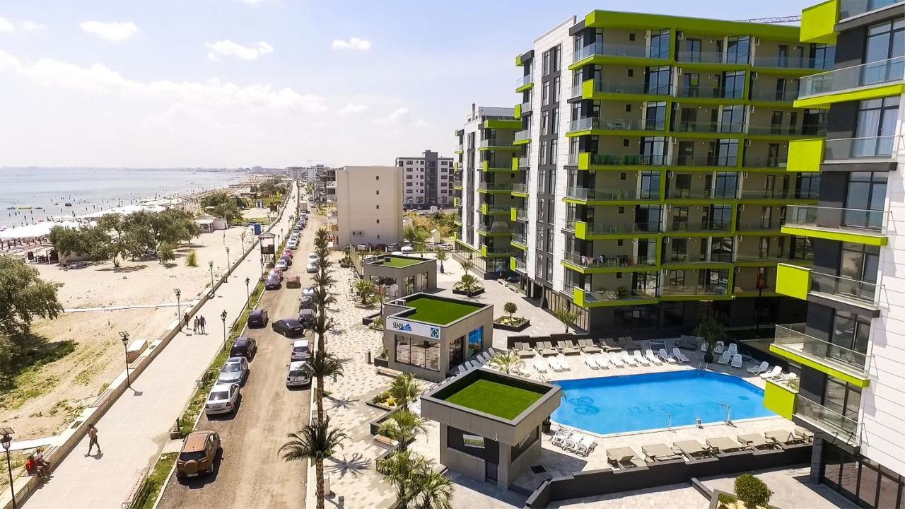 Alezzi Majestic Apartments 115 Navodari Exterior photo